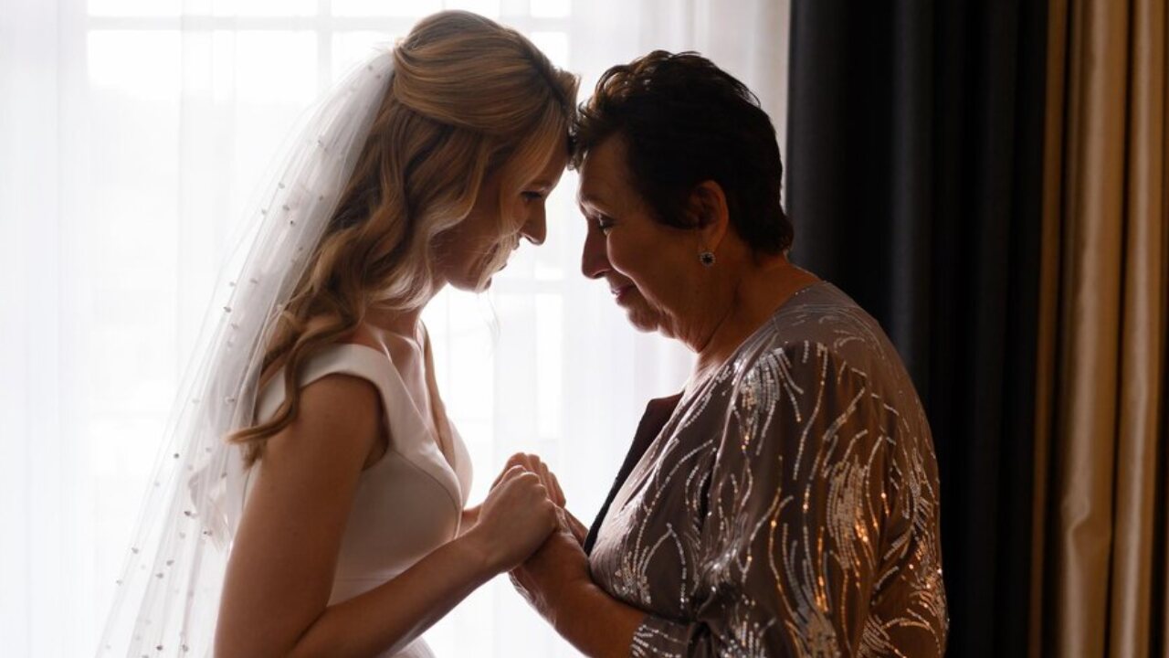 Essential Mother-of-the-Bride Duties You Should Know