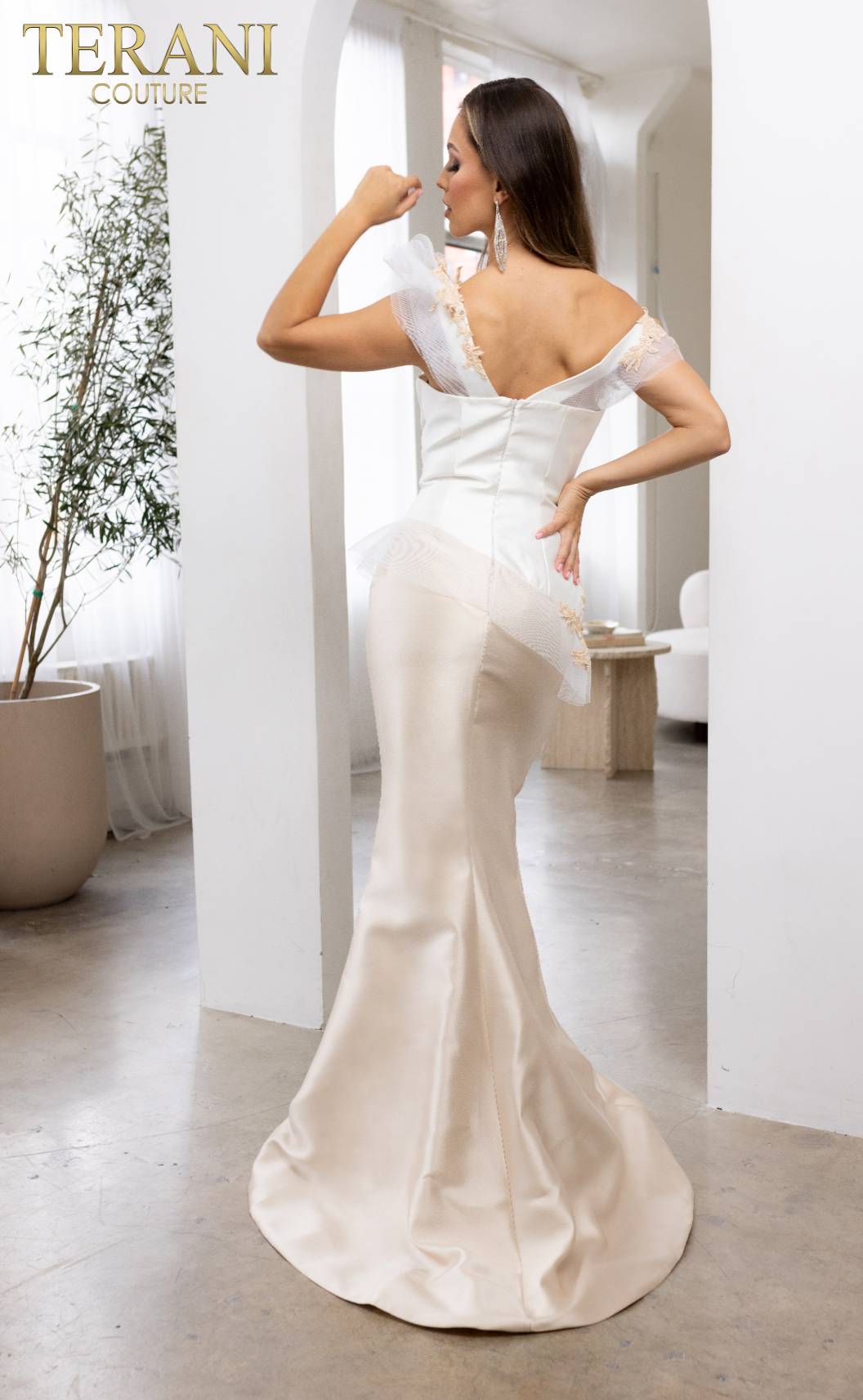 241E2478 Off-Shoulder Trumpet Embroidered Mikado Column Evening Dress