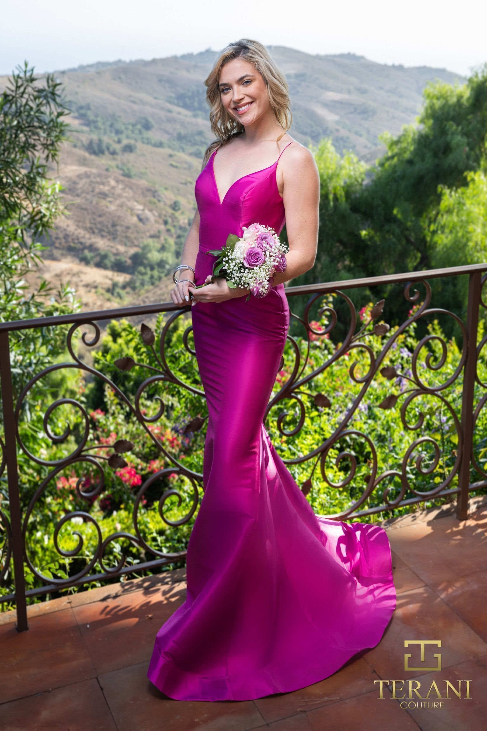 241P2187 Sweetheart Neckline Sleeveless Bodycon Long Dress