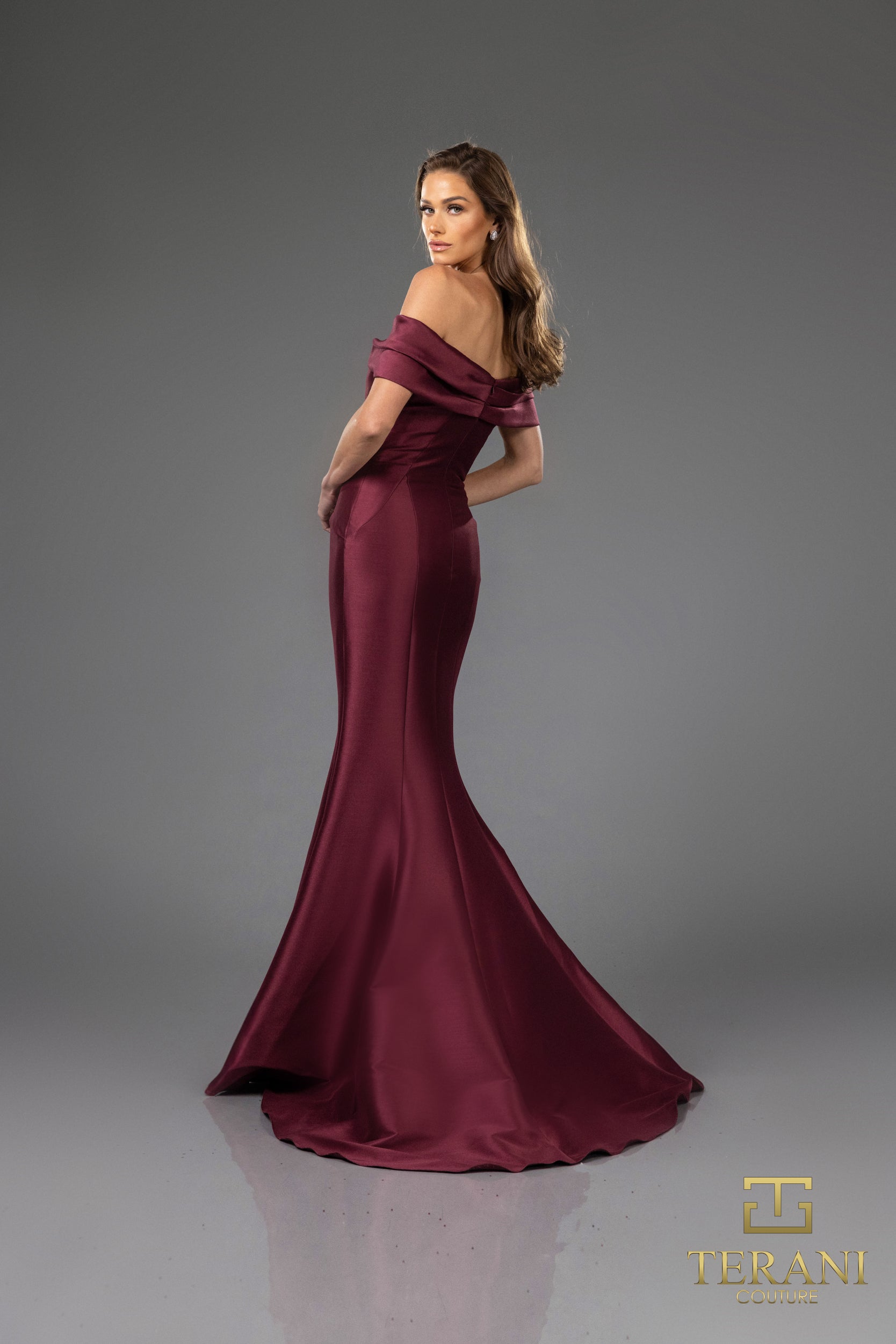 251E4565 Off-The-Shoulder Trumpet Sleeveless Mikado Evening Dress