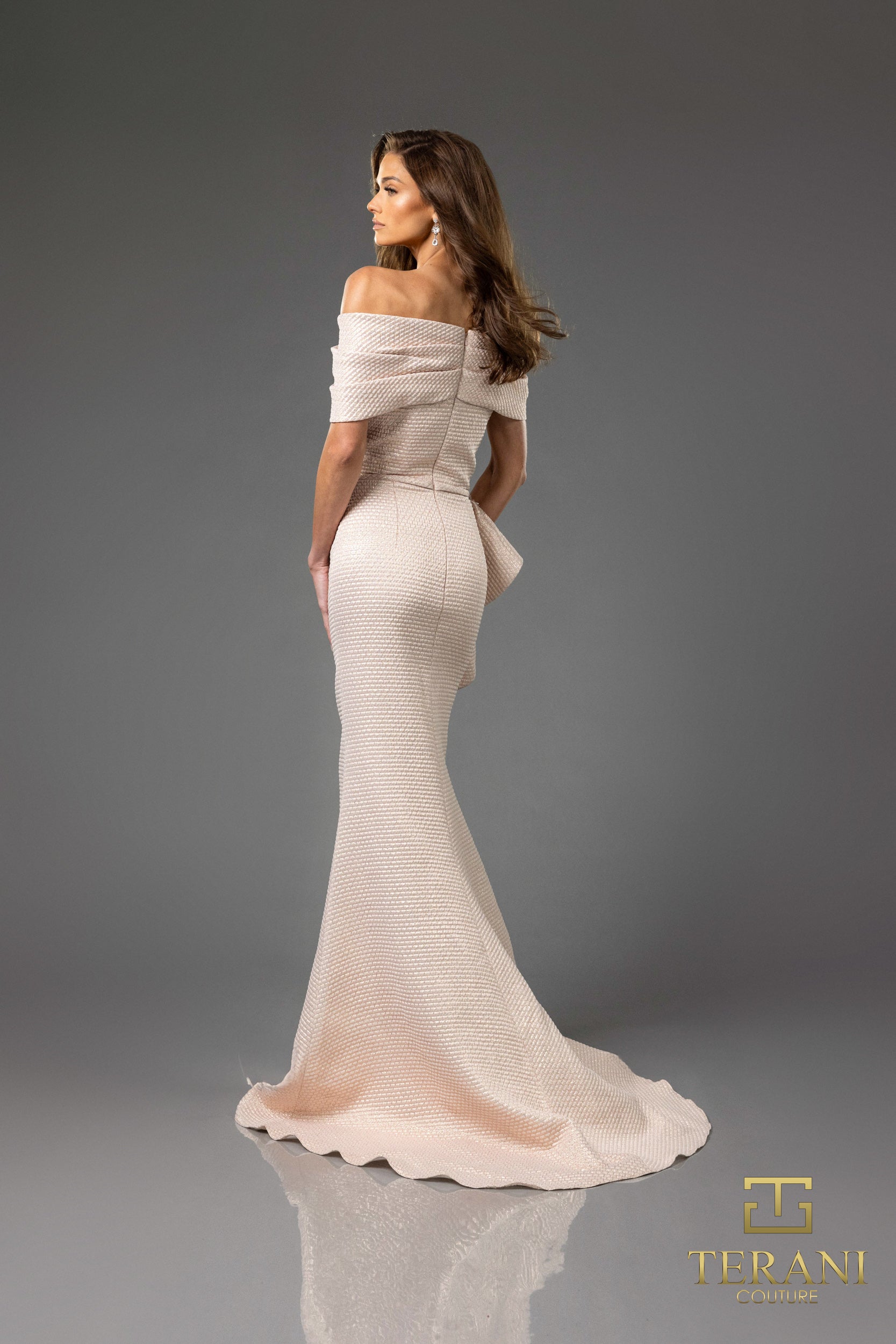 251M4448 Off The Shoulder Metallic Jacquard Long Trumpet Dress