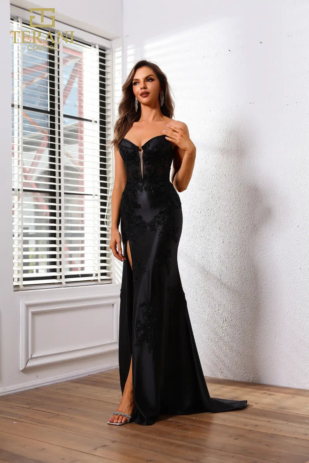 251P4541 Sweetheart Strapless Side Slit Bodycon Dress