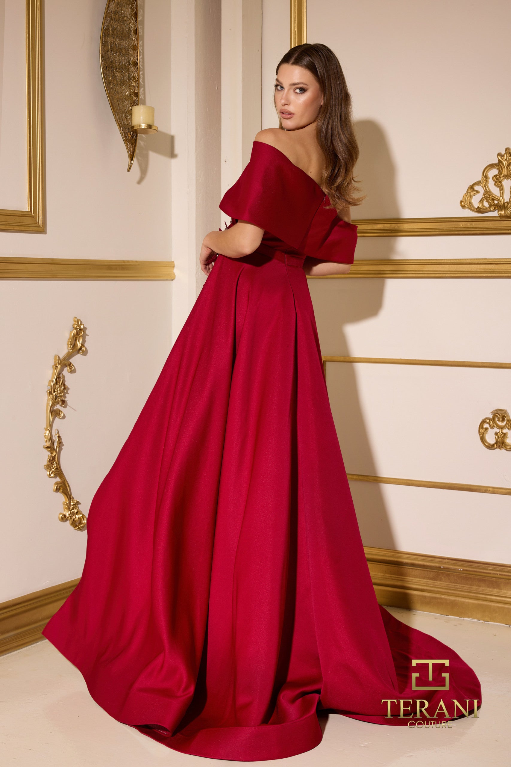 252M5312 - Train Long MOB Dress