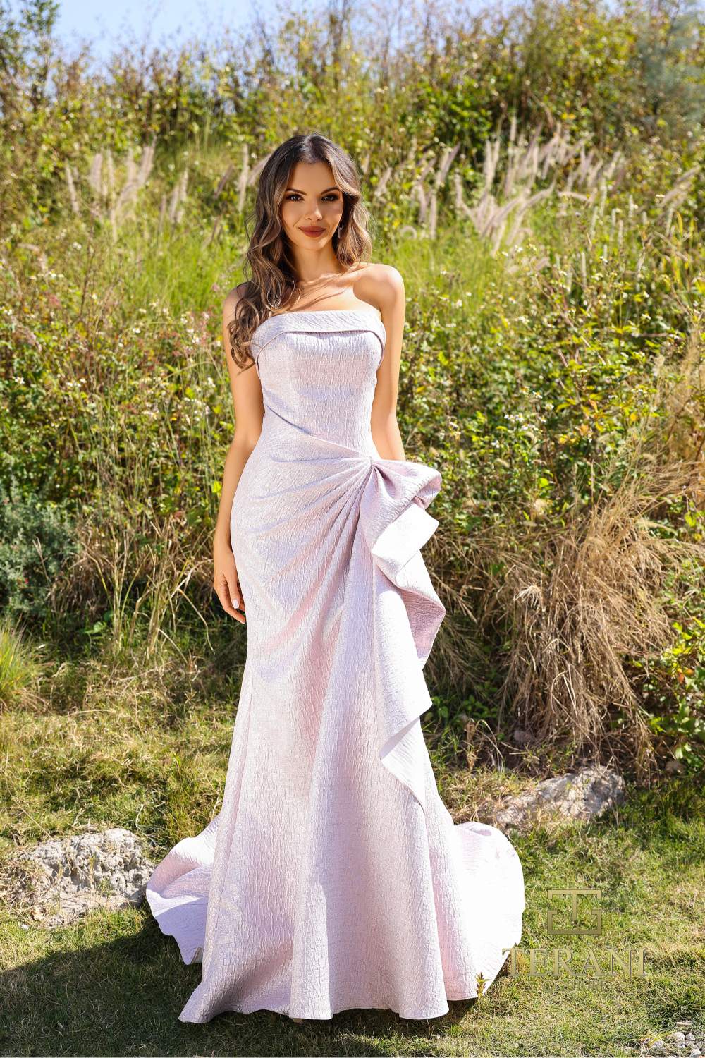 252E5200 - Fit and Flare Long Evening Dress