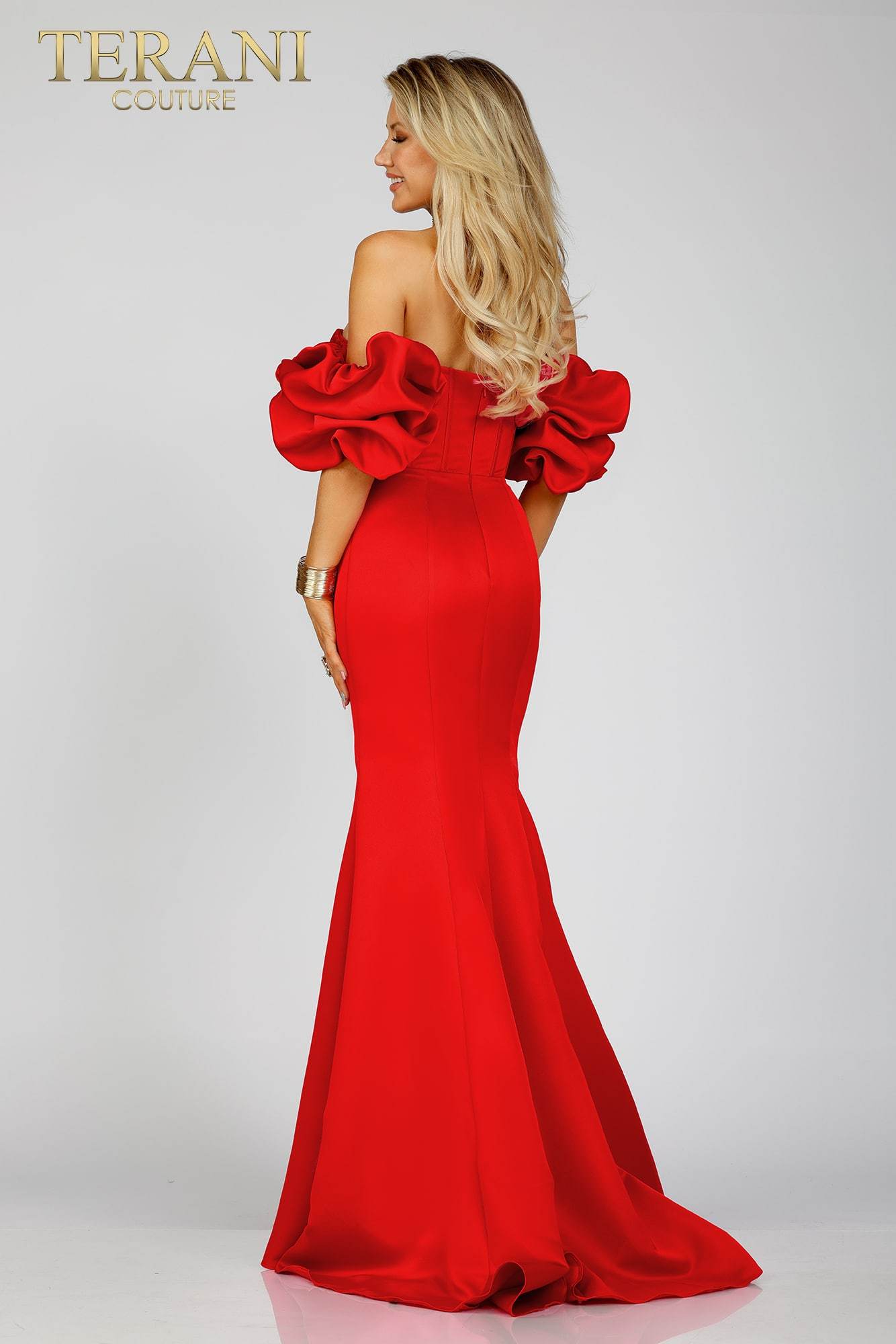 Short ruffle sleeves prom gown in matte satin - 231P0181