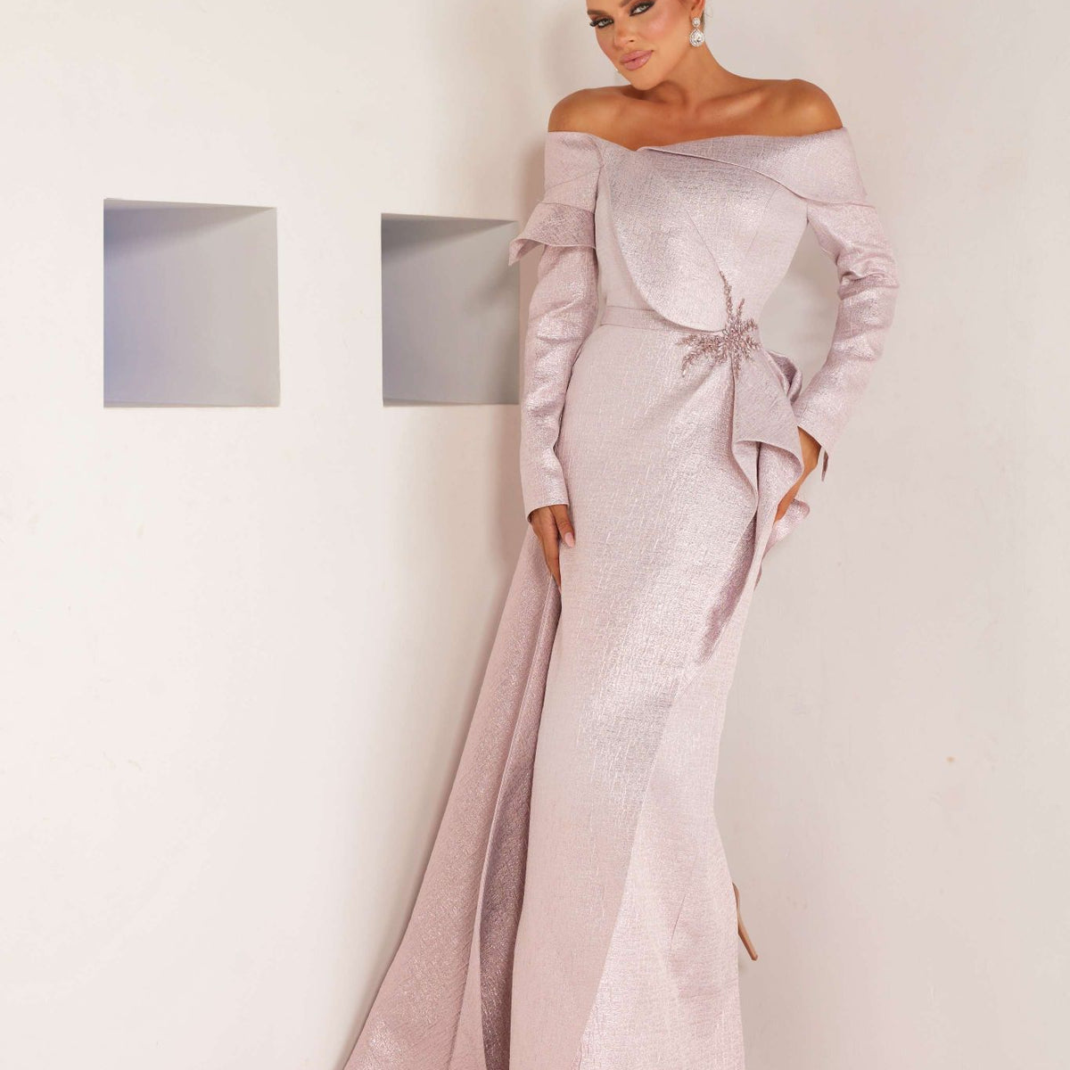 241M2743 Long Sleeves V-Line Off-Shoulder Rose Gold Column Evening Dress 241M2743 Long Sleeves V-Line Off-Shoulder Rose Gold Column Evening Dress