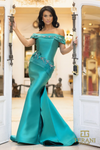 Off-Shoulder Emerald Trumpet Dress
