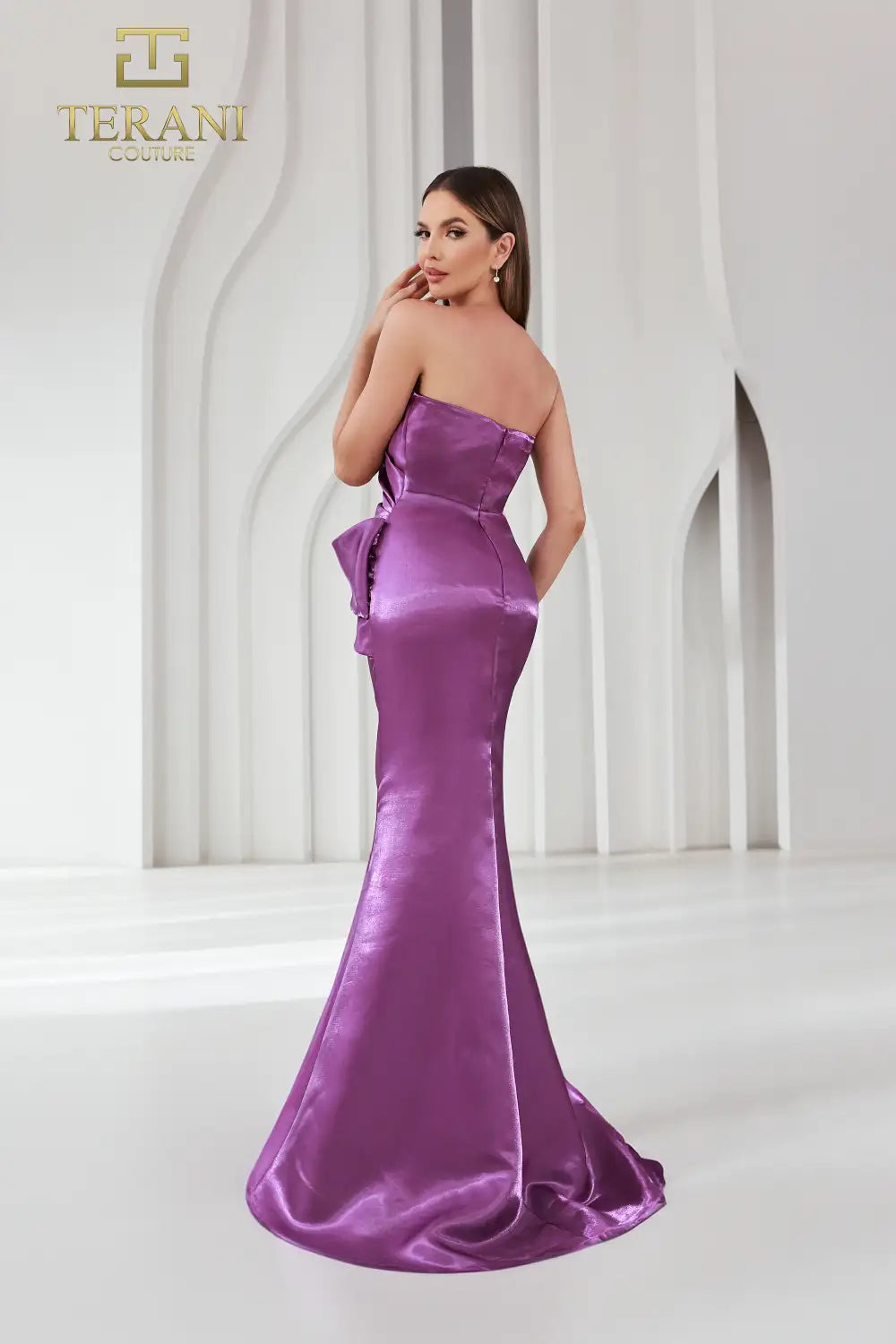 251E4231 Long Sheath Sleeveless Shimmer Dress