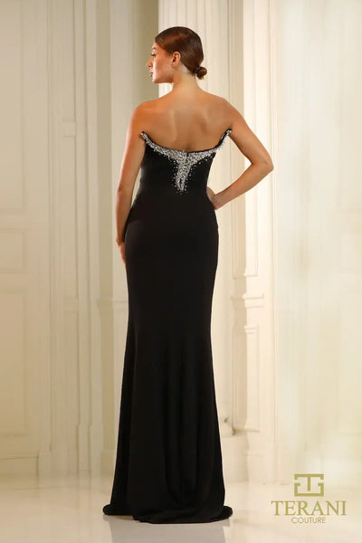 251E4240 Fit and Flare Sleeveless Black Evening Dress