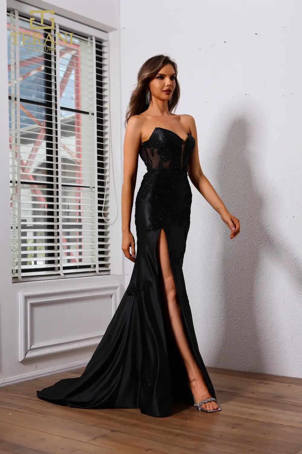 251P4541 Sweetheart Strapless Side Slit Bodycon Dress