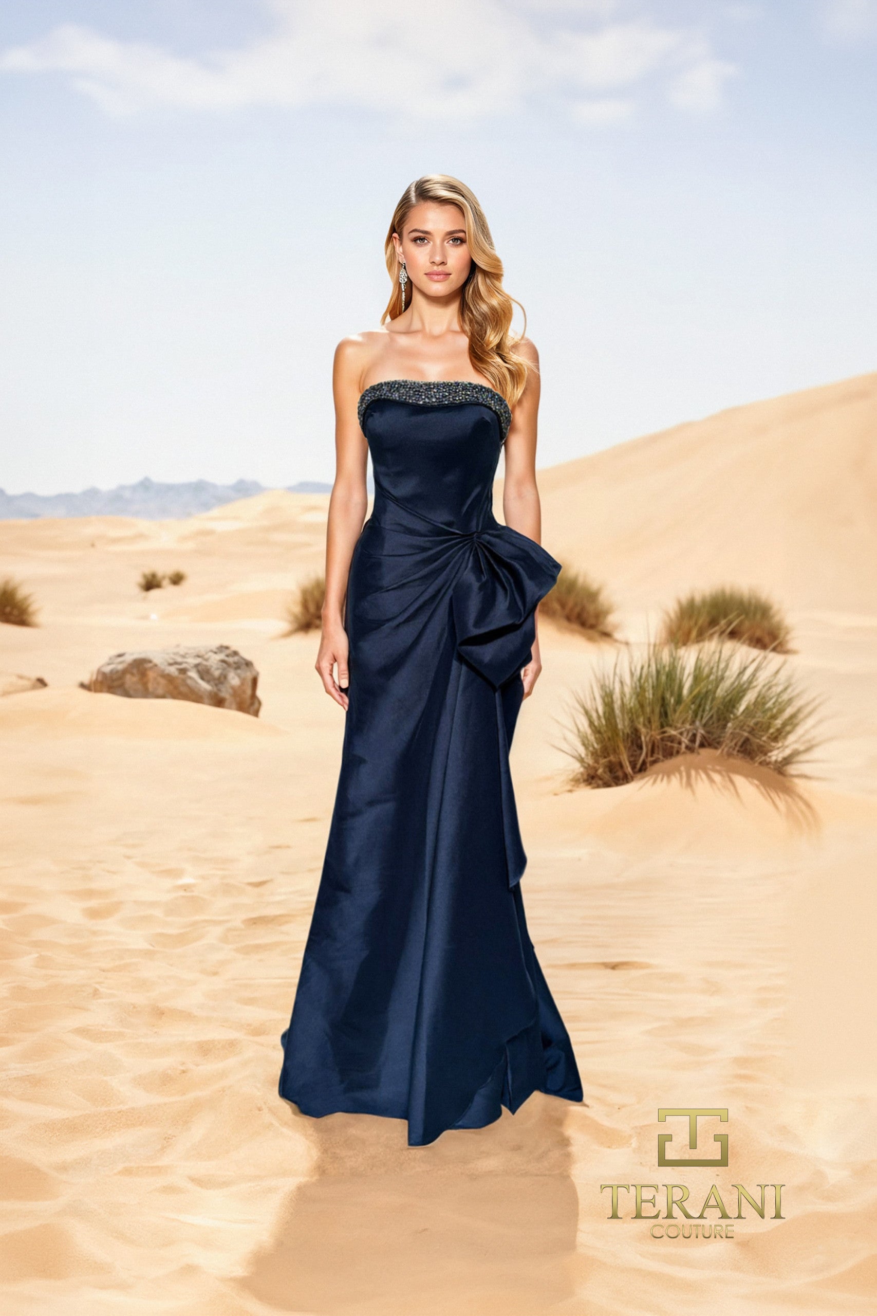 252E5131 Sleevless Stretch Mikado Trumpet Evening Dress