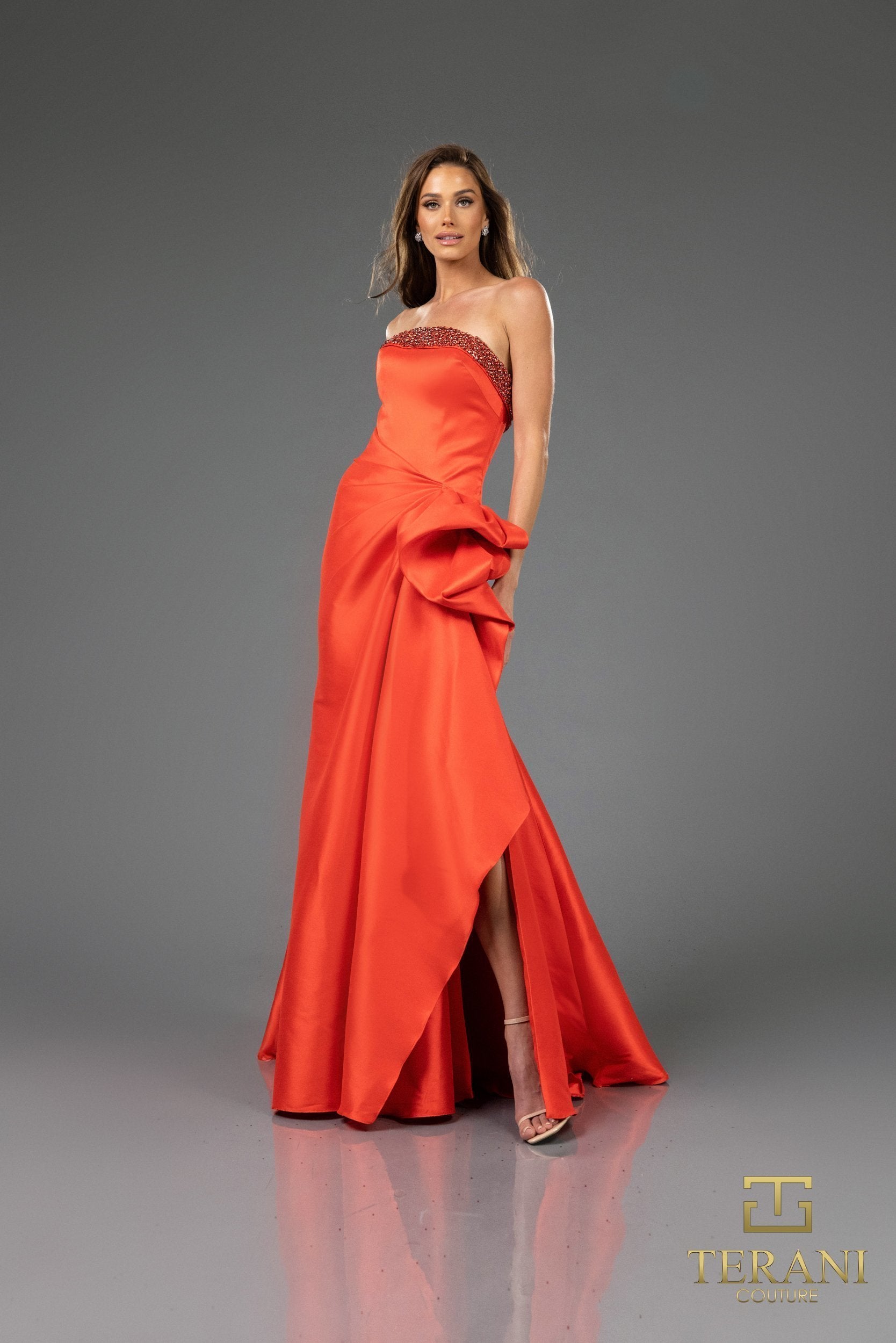 252E5131 Sleevless Stretch Mikado Trumpet Evening Dress