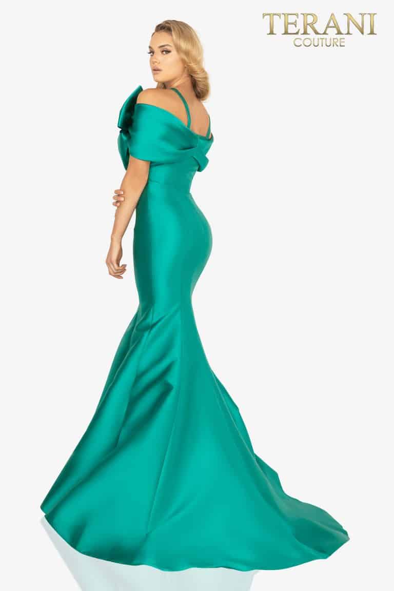 Style: Figure hugging mermaid Mikado evening gown with a dramatic bow tie – 2012E2279