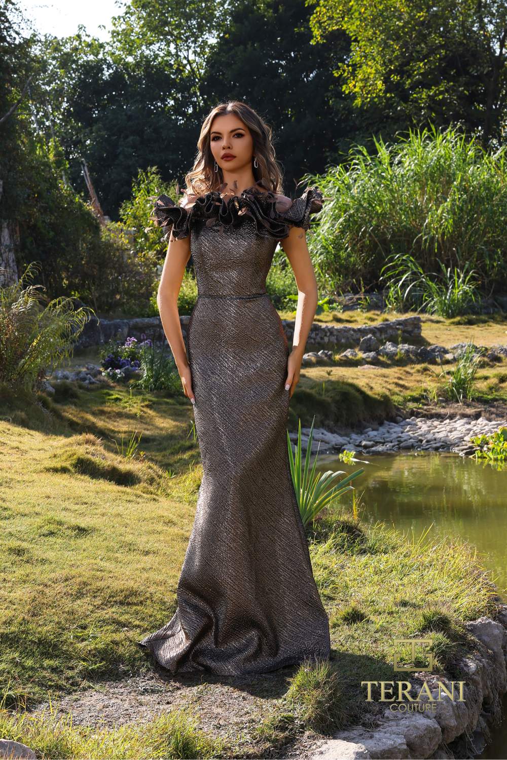 252E5156 – Fit and Flare Long Evening Dress