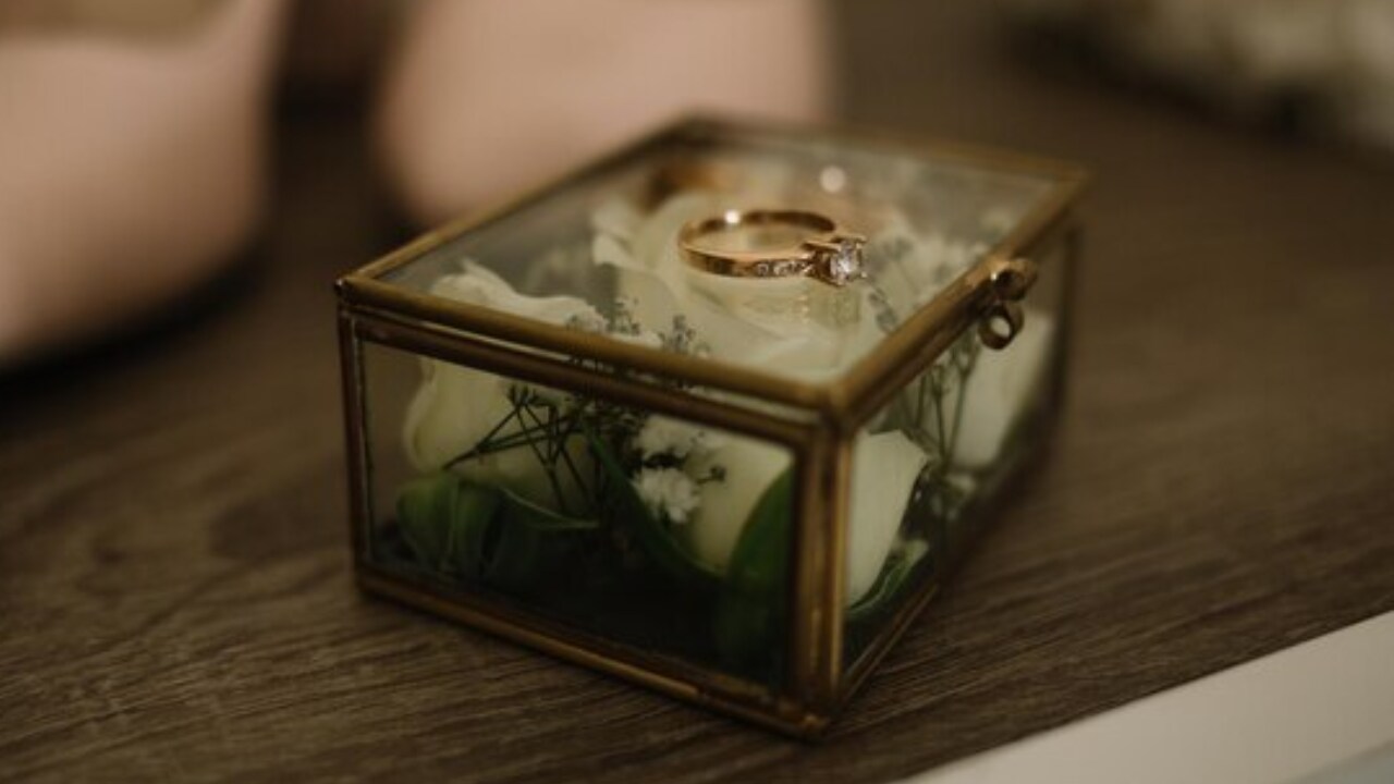 Beautiful engraved glass jewelry box