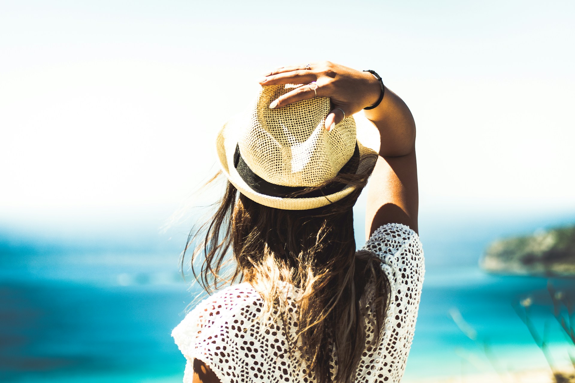 Read more about the article How Can I Look Stylish In Hot Summers Of 2024?