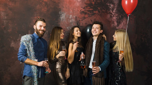 Read more about the article How to Master Winter Cocktail Fashion for a Perfect Look?
